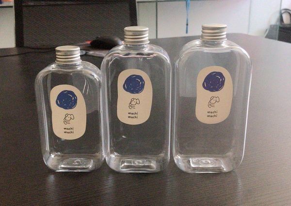 Disposable Plastic Beverage Bottles PET Juice Bottle 300ml 350ml 400ml With Customized Stickers